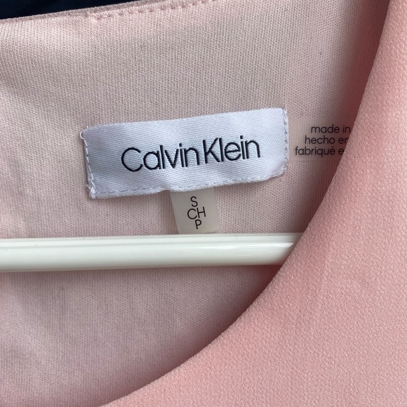 Calvin Klein flowy tank - Picture 3 of 3